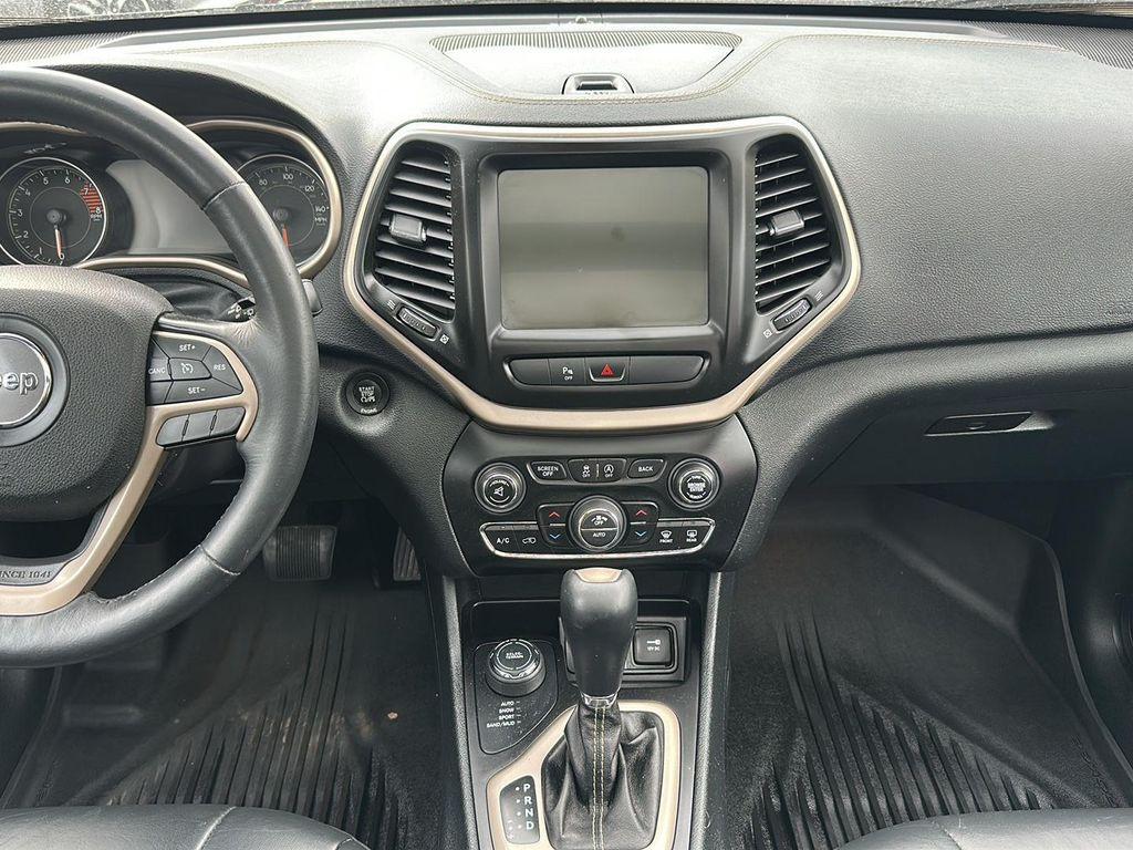 used 2016 Jeep Cherokee car, priced at $11,890