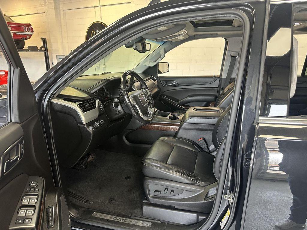 used 2020 GMC Yukon XL car, priced at $33,990