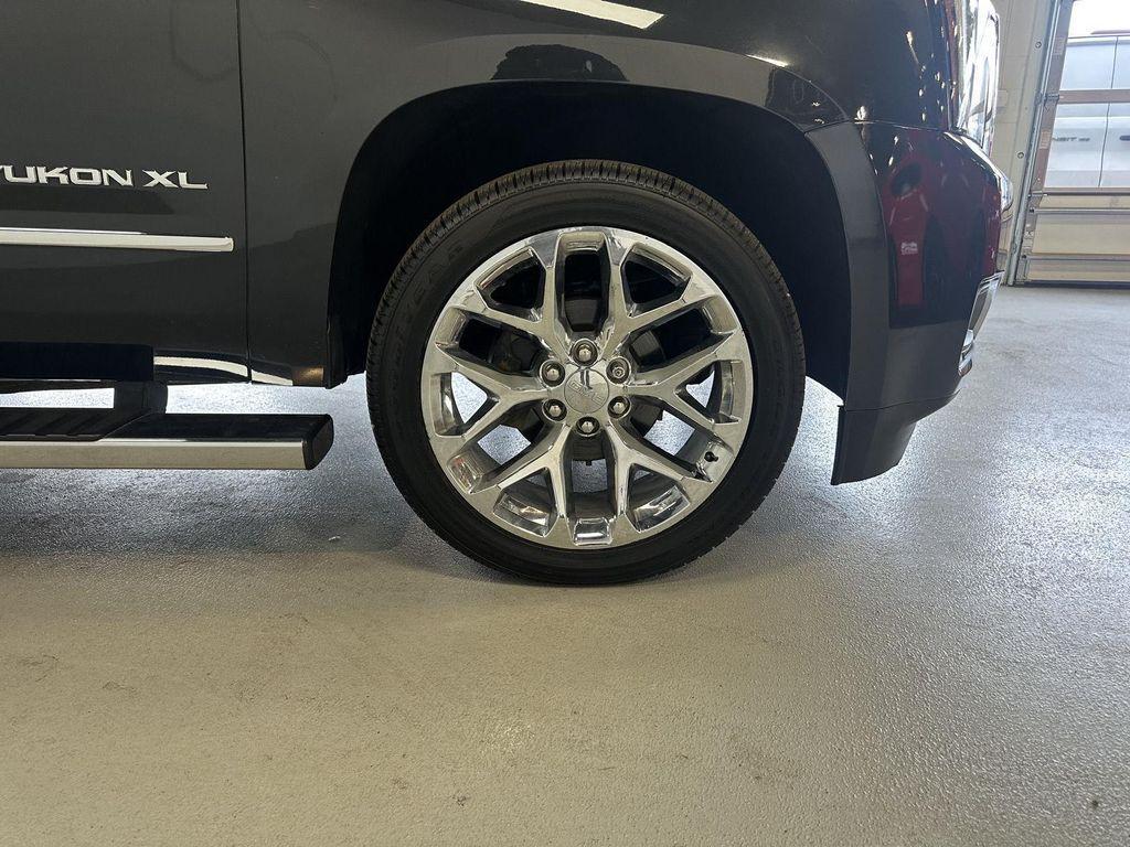 used 2020 GMC Yukon XL car, priced at $33,990