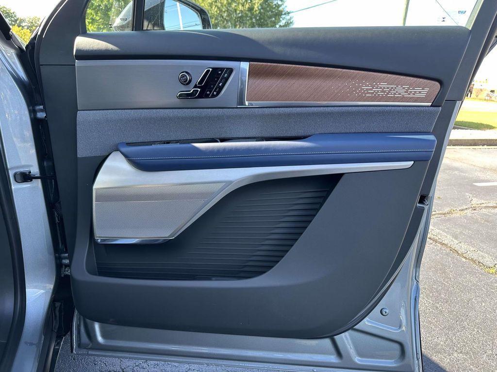 new 2026 Cadillac VISTIQ car, priced at $94,190