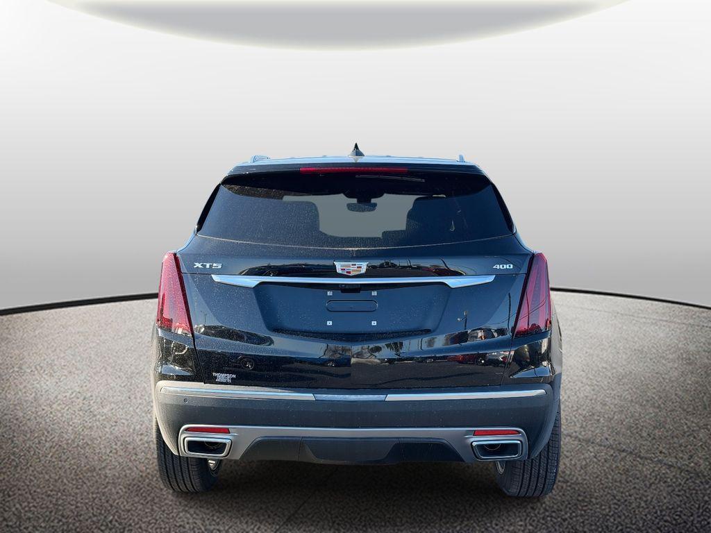 new 2026 Cadillac XT5 car, priced at $60,109