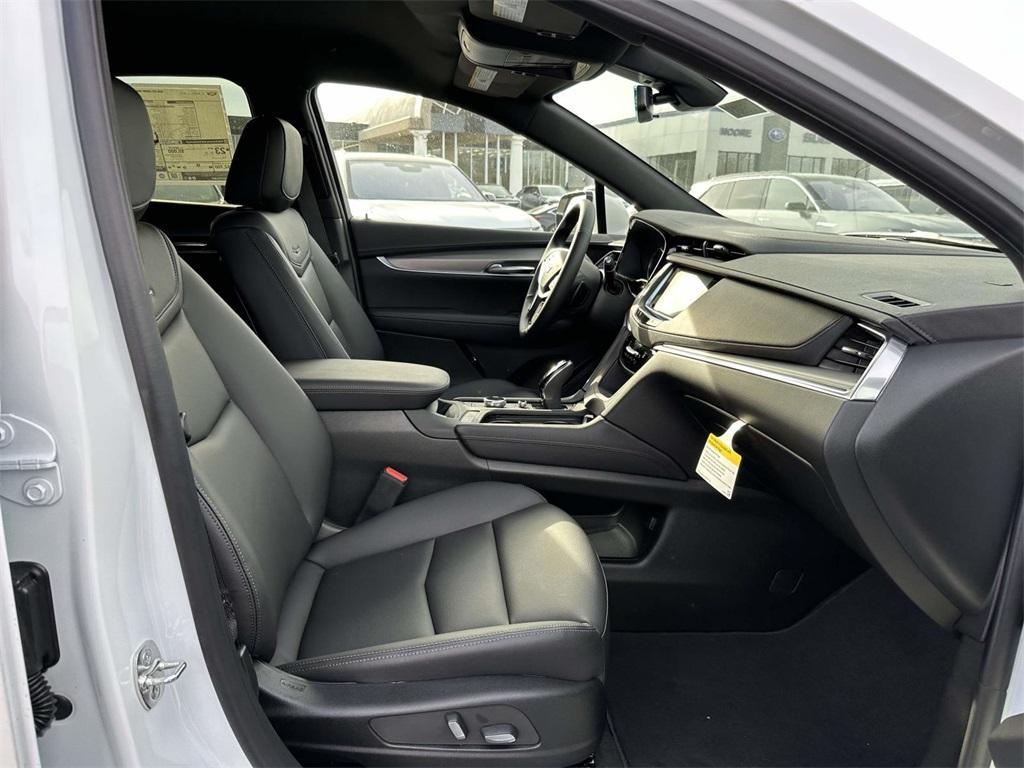 new 2026 Cadillac XT5 car, priced at $49,415