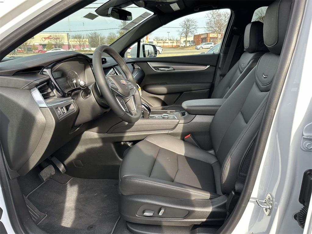 new 2026 Cadillac XT5 car, priced at $49,415