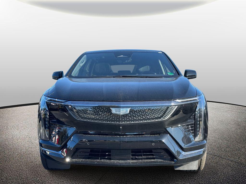 new 2025 Cadillac OPTIQ car, priced at $62,665