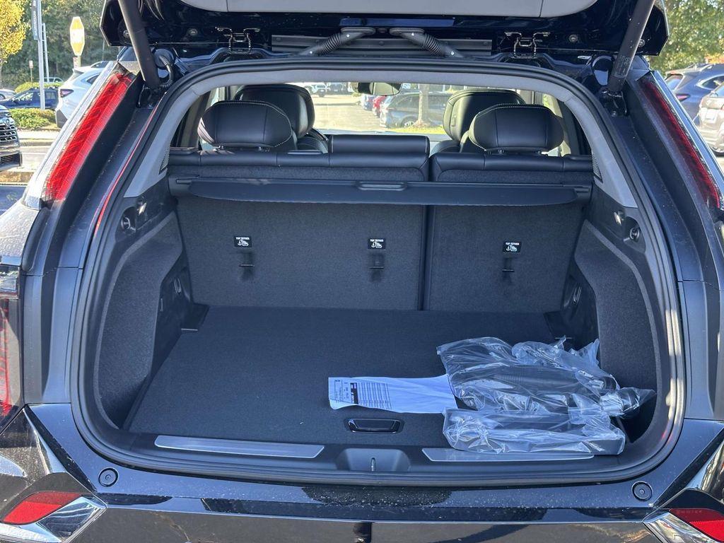 new 2025 Cadillac OPTIQ car, priced at $62,665