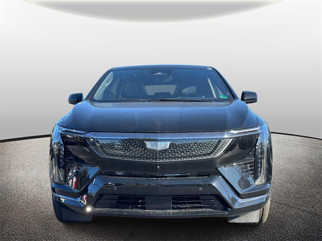 new 2025 Cadillac OPTIQ car, priced at $62,665