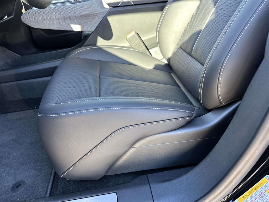 new 2025 Cadillac OPTIQ car, priced at $62,665