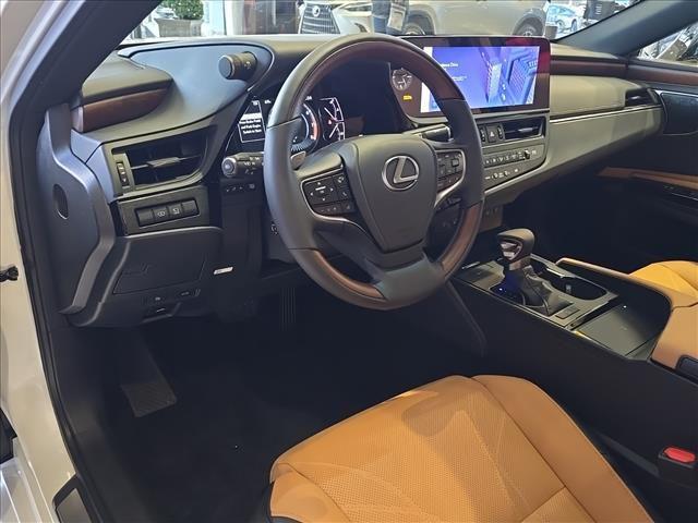 new 2025 Lexus ES 350 car, priced at $52,265