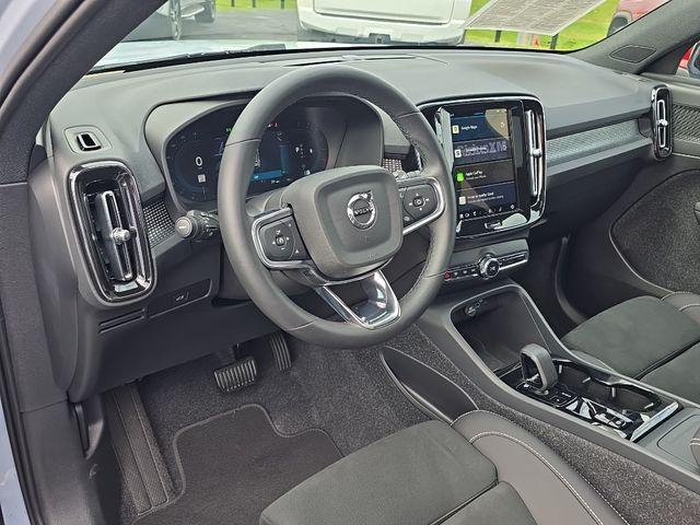 used 2025 Volvo XC40 car, priced at $31,498