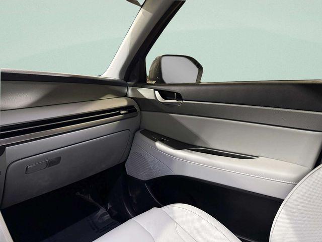 used 2025 Hyundai Palisade car, priced at $41,998