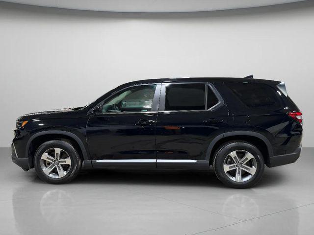 used 2023 Honda Pilot car, priced at $36,492