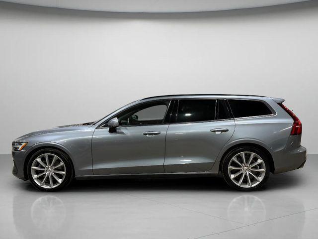 used 2020 Volvo V60 car, priced at $24,767