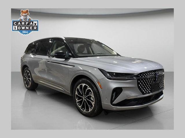 used 2024 Lincoln Nautilus car, priced at $47,998