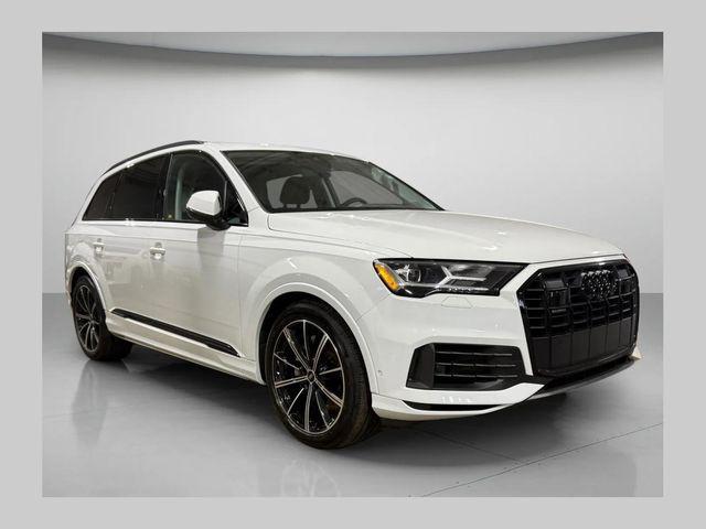 used 2023 Audi Q7 car, priced at $43,792