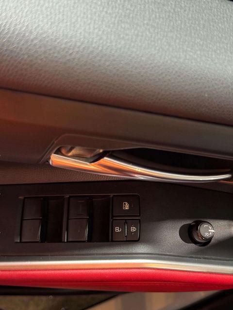 used 2022 Toyota Highlander car, priced at $31,998