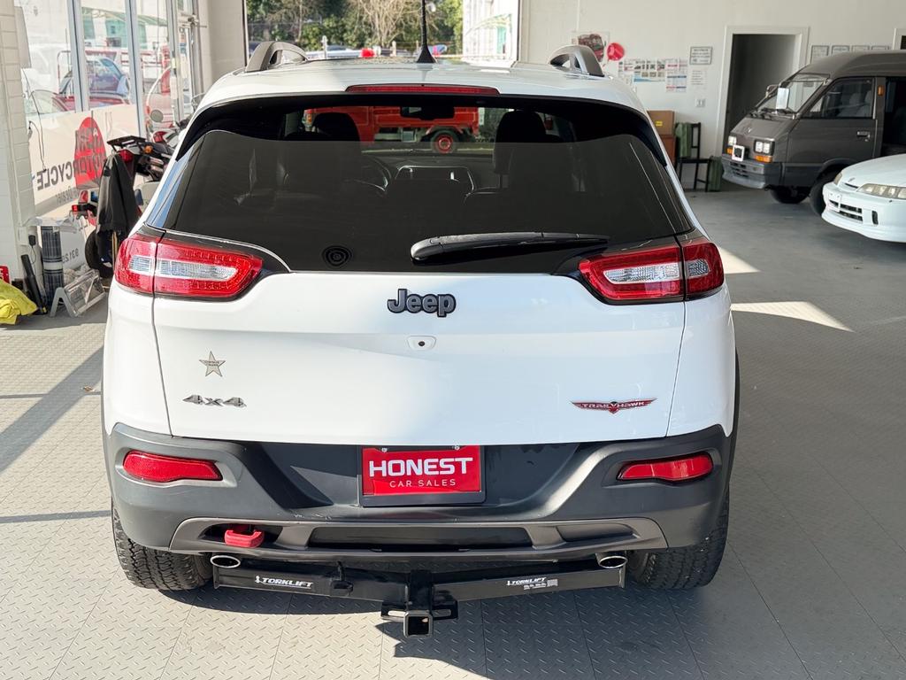 used 2016 Jeep Cherokee car, priced at $8,950