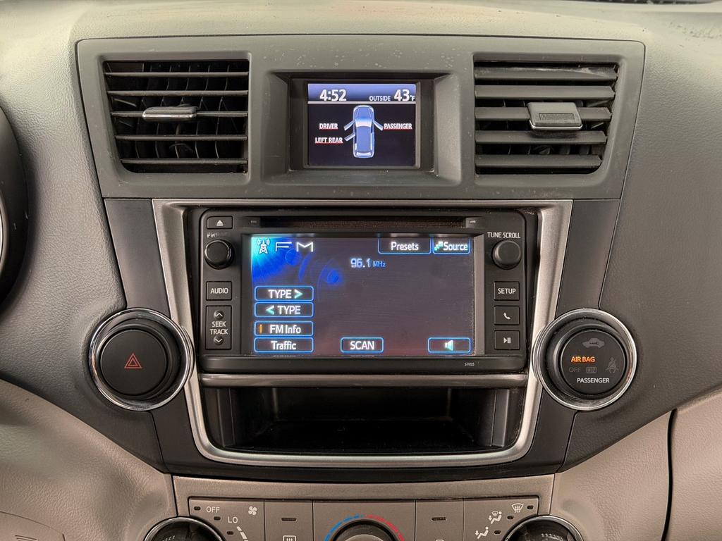 used 2013 Toyota Highlander car, priced at $7,950