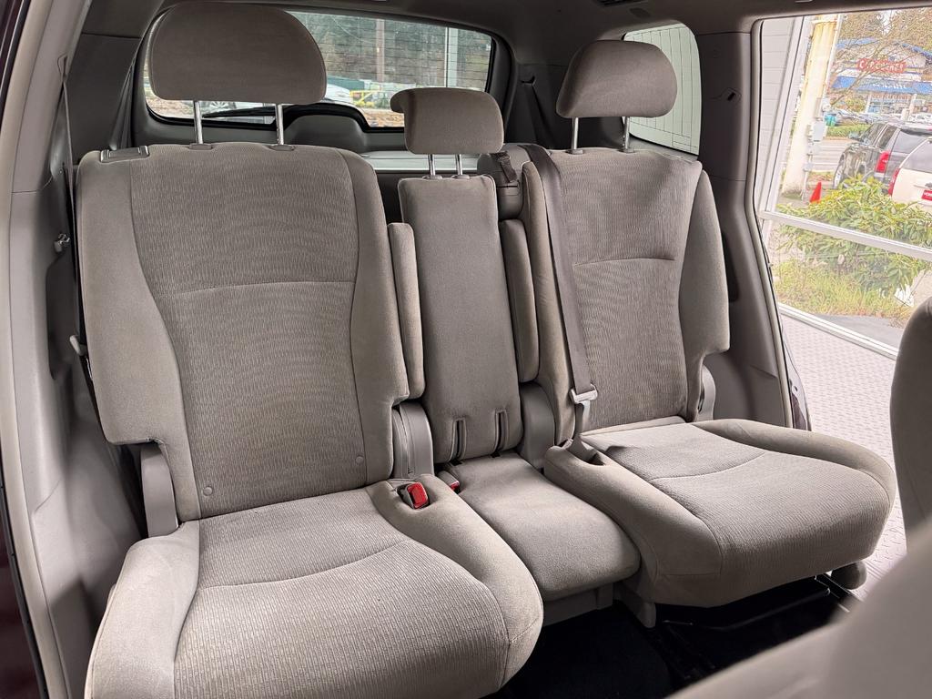 used 2013 Toyota Highlander car, priced at $7,950