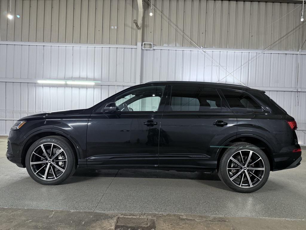 used 2022 Audi Q7 car, priced at $43,000