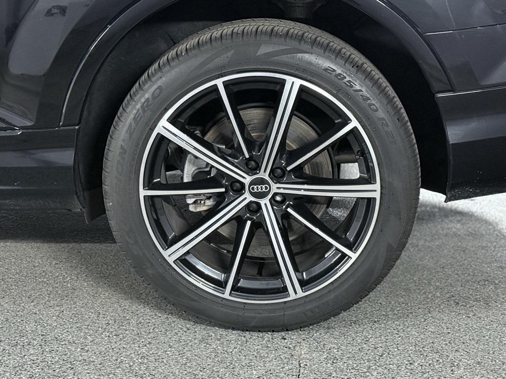 used 2022 Audi Q7 car, priced at $43,000