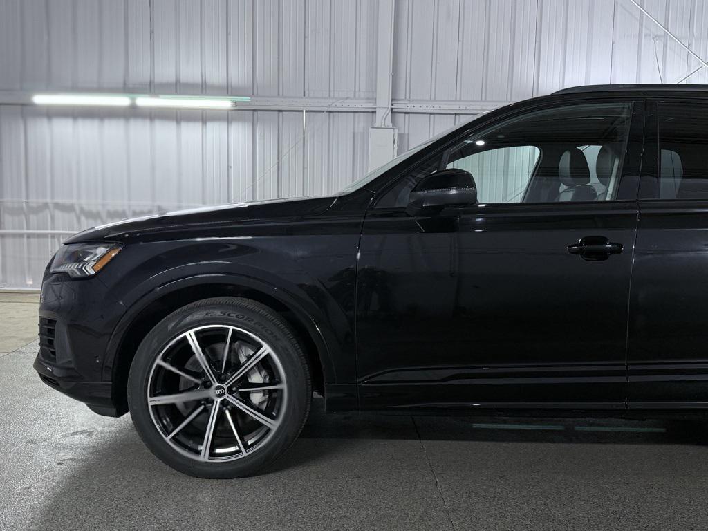 used 2022 Audi Q7 car, priced at $43,000