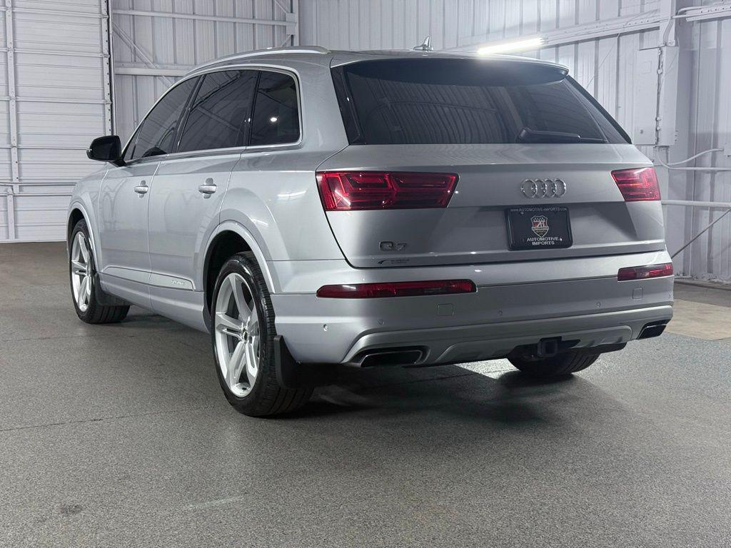 used 2019 Audi Q7 car, priced at $29,990