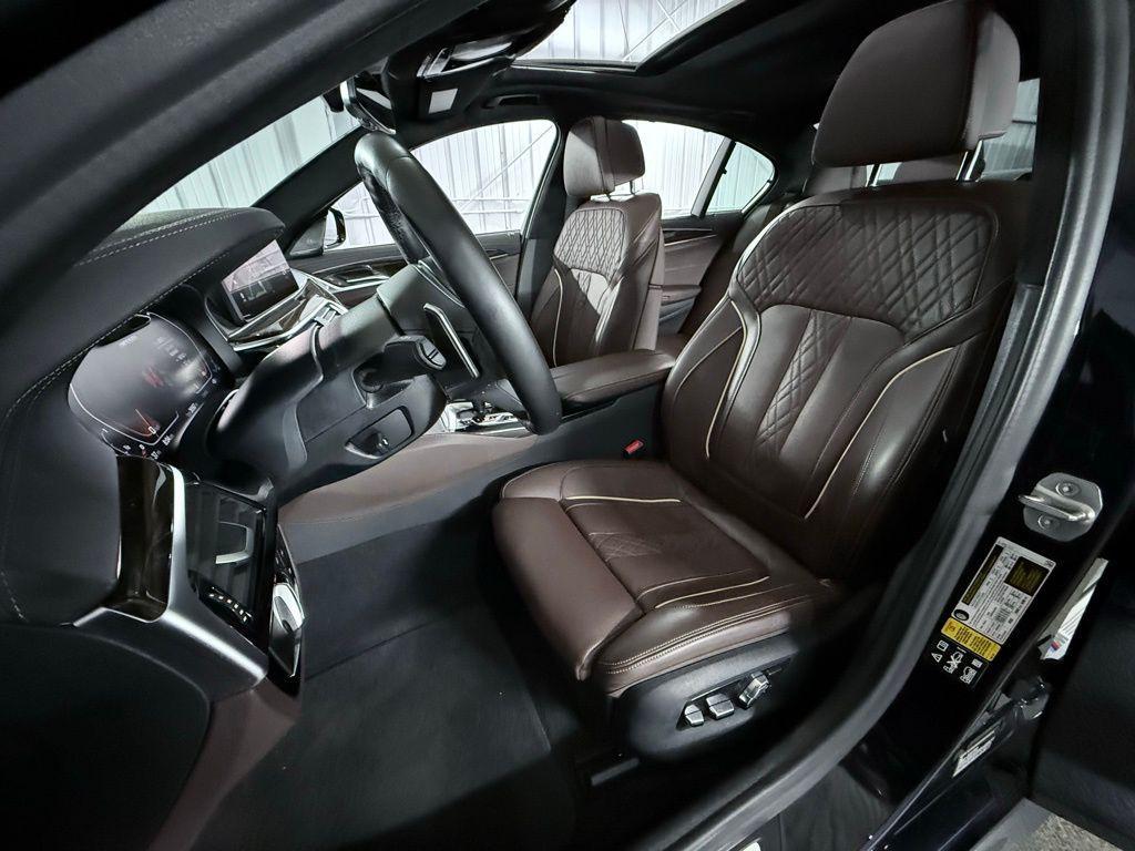 used 2022 BMW M550 car, priced at $54,000