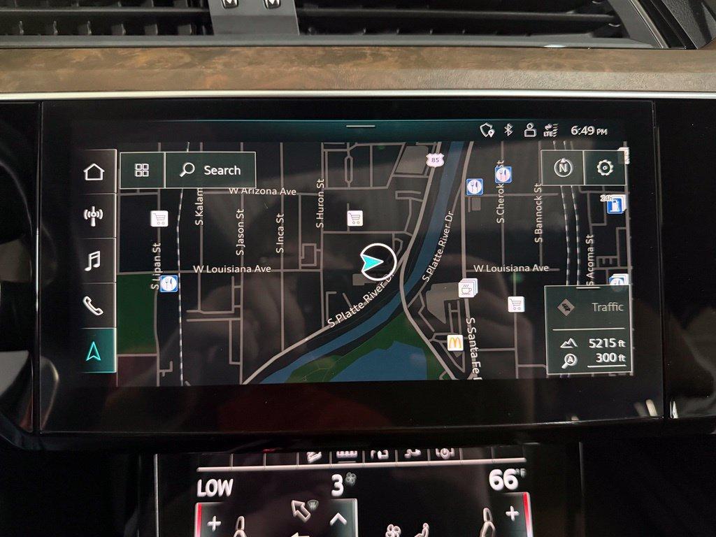 Audi e-tron view 39