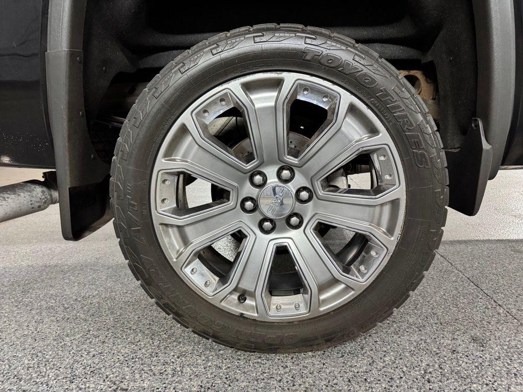 used 2017 GMC Sierra 1500 car, priced at $27,500