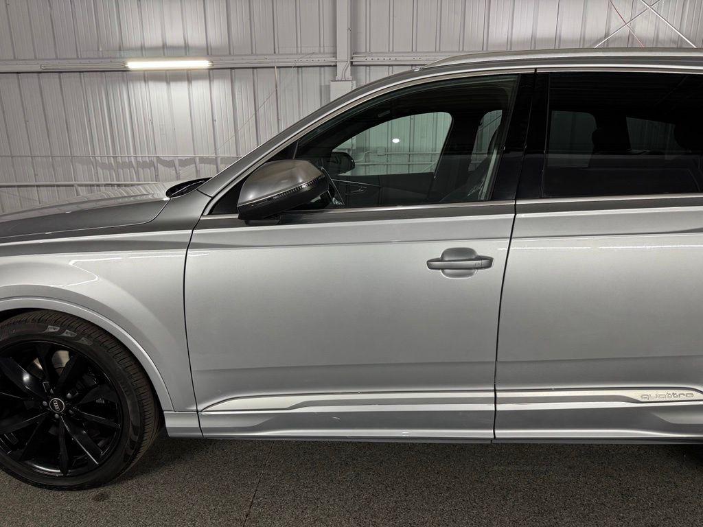used 2022 Audi SQ7 car, priced at $55,000