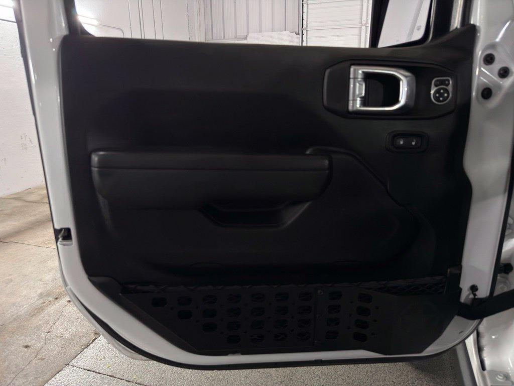 used 2022 Jeep Gladiator car, priced at $29,990