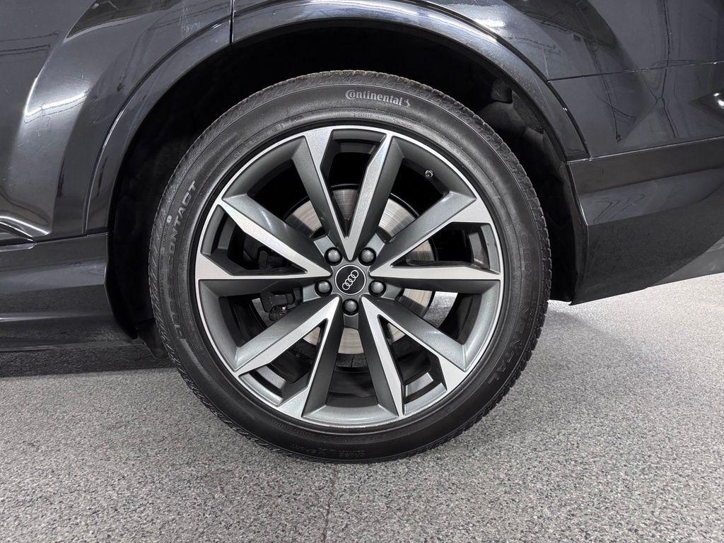 used 2024 Audi SQ7 car, priced at $64,000