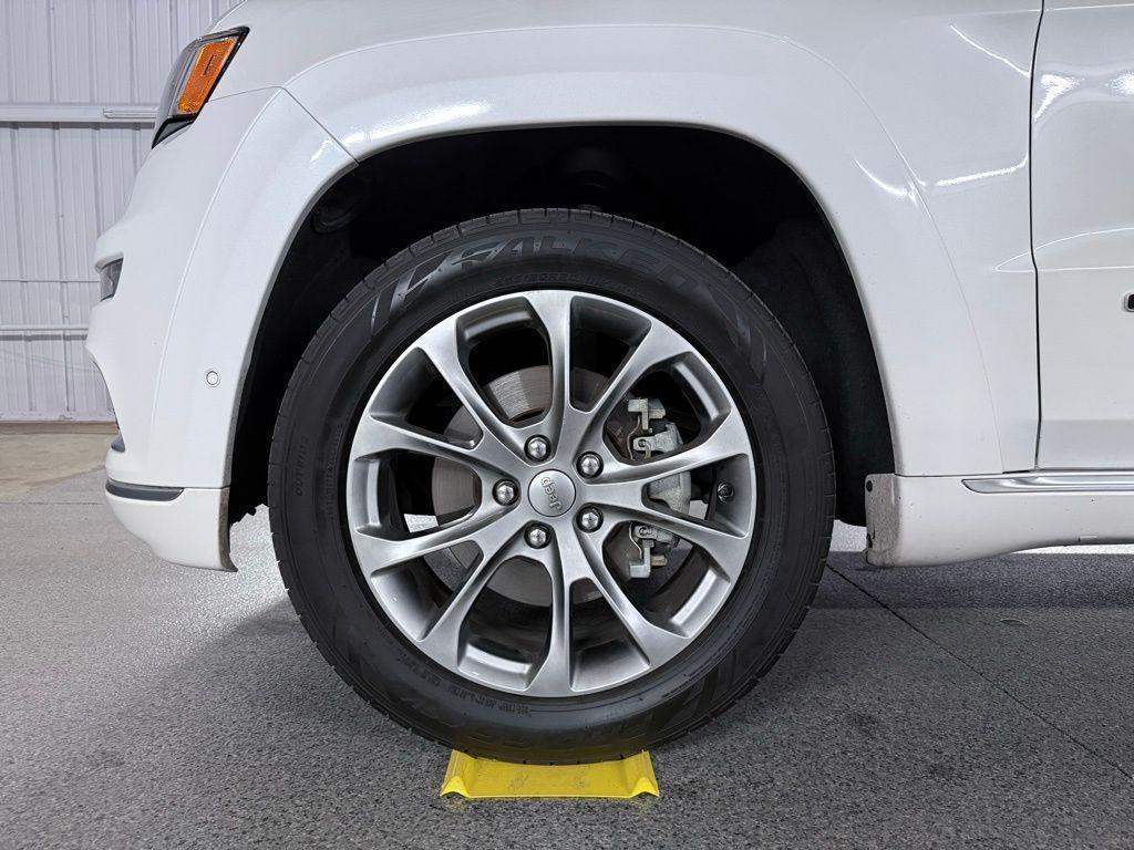 used 2021 Jeep Grand Cherokee car, priced at $28,500