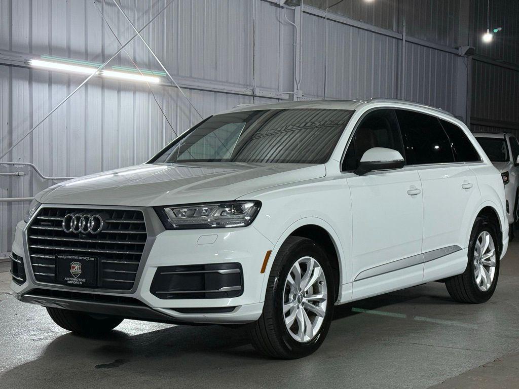 used 2019 Audi Q7 car, priced at $26,500