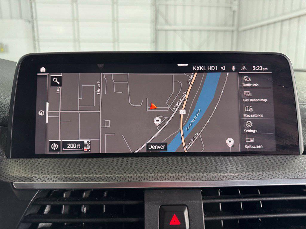 BMW X3 view 24