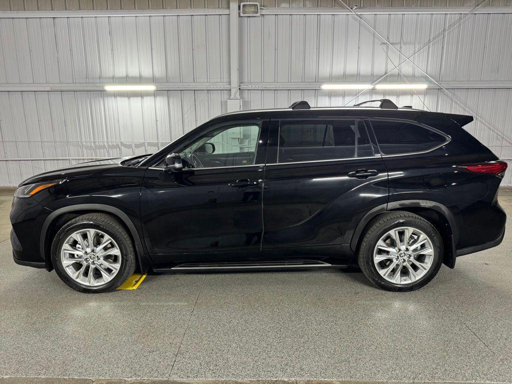 used 2020 Toyota Highlander car, priced at $35,000