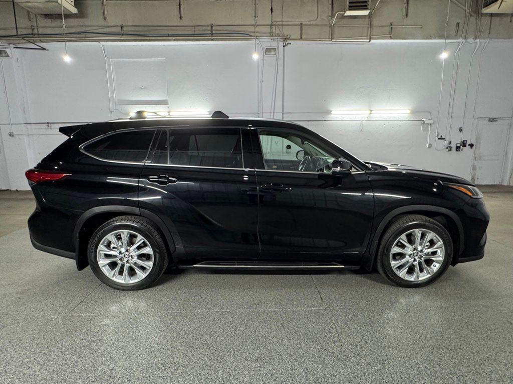 used 2020 Toyota Highlander car, priced at $35,000