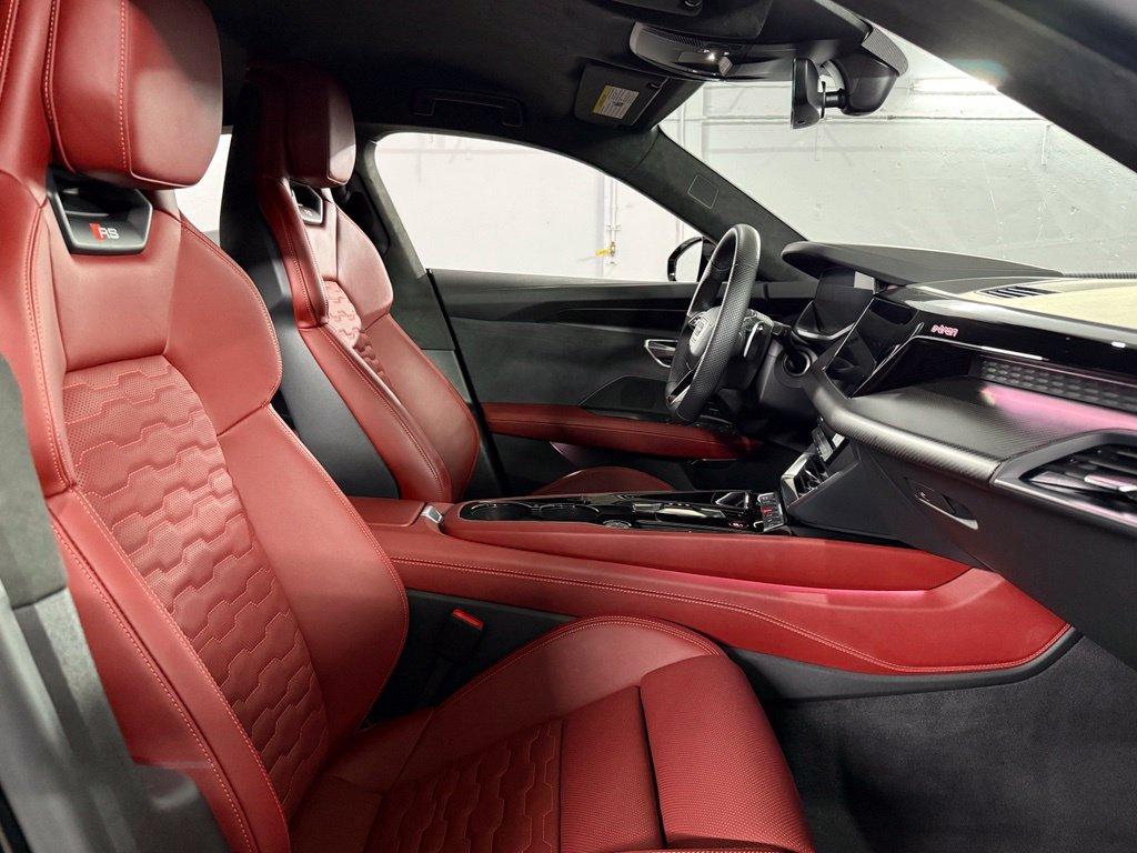 Audi e-tron GT view 30