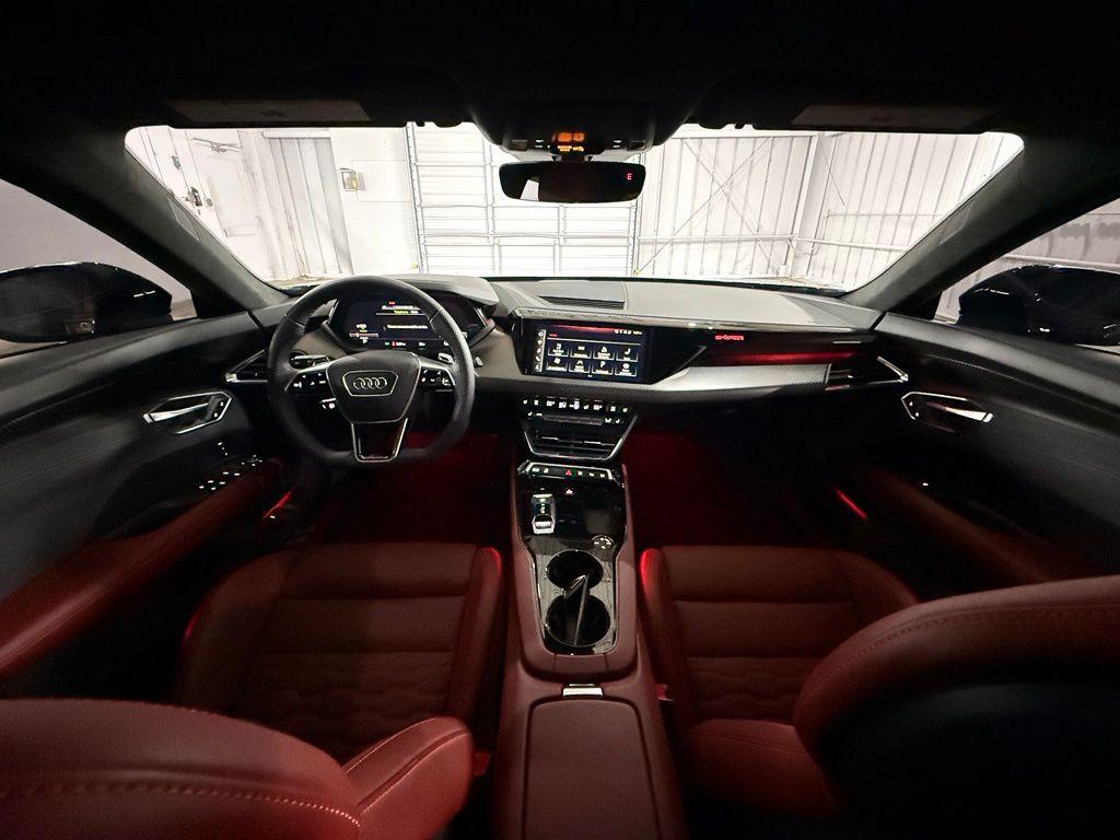Audi e-tron GT view 44