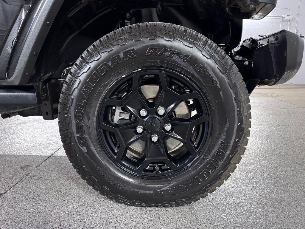 used 2022 Jeep Gladiator car, priced at $29,000