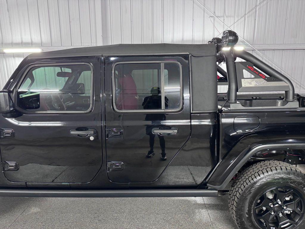 used 2022 Jeep Gladiator car, priced at $29,000