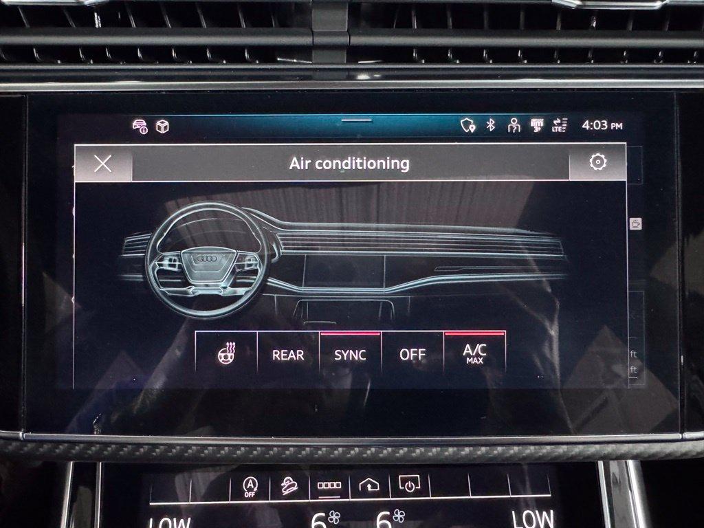 Audi SQ8 view 29