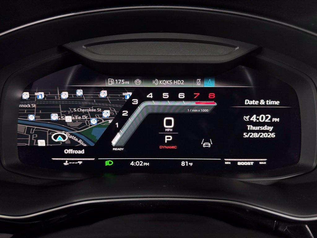 Audi SQ8 view 24