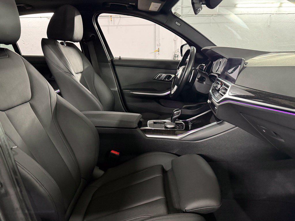 BMW 3 Series view 31