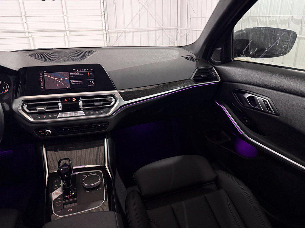 BMW 3 Series view 45