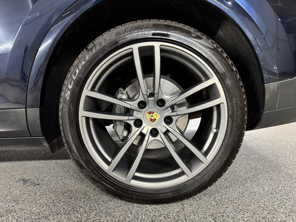 used 2022 Porsche Cayenne car, priced at $59,990