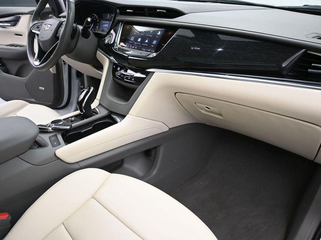 used 2021 Cadillac XT6 car, priced at $26,988