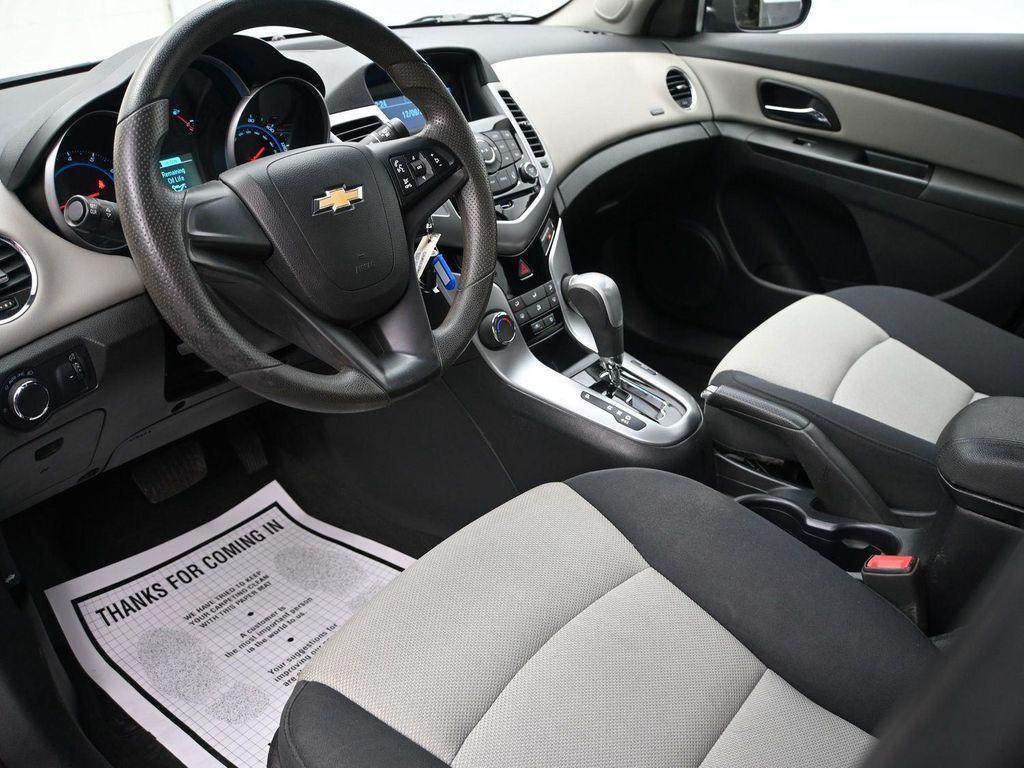 used 2014 Chevrolet Cruze car, priced at $7,888