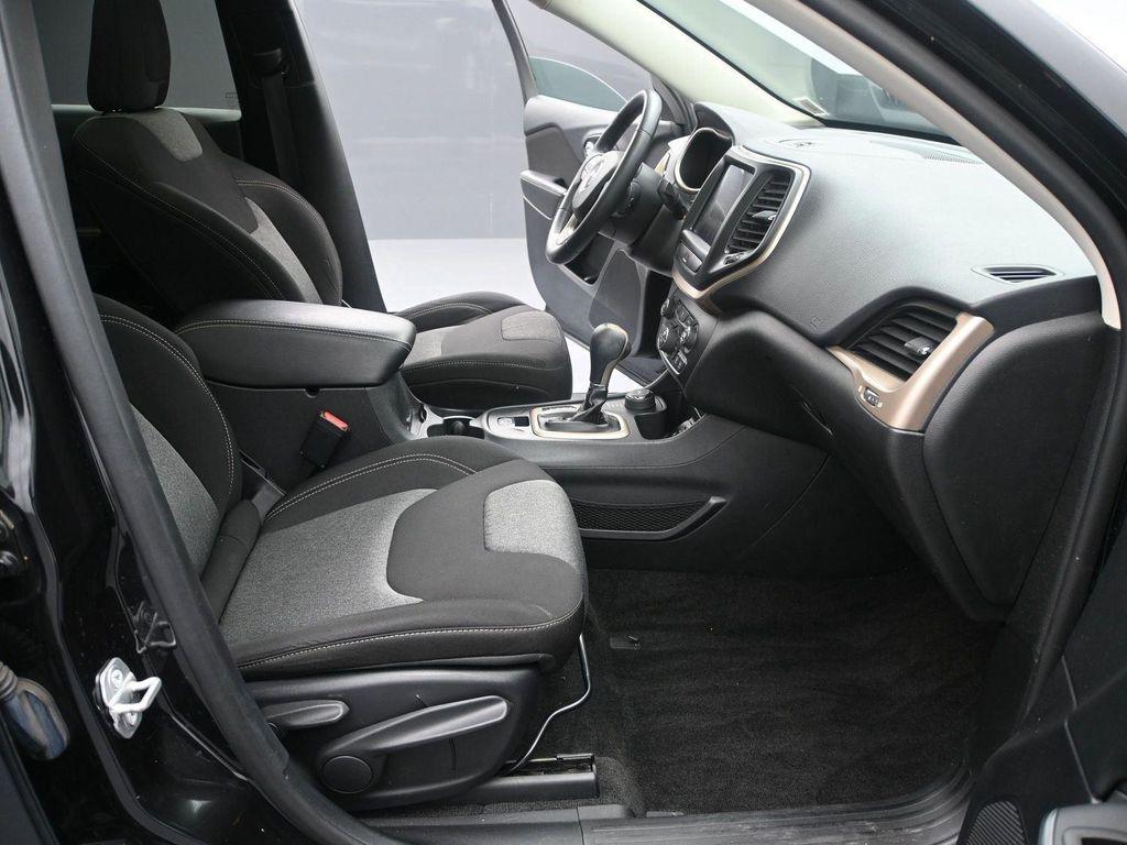 used 2014 Jeep Cherokee car, priced at $10,988