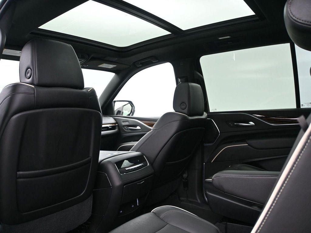 used 2021 Cadillac Escalade ESV car, priced at $57,788